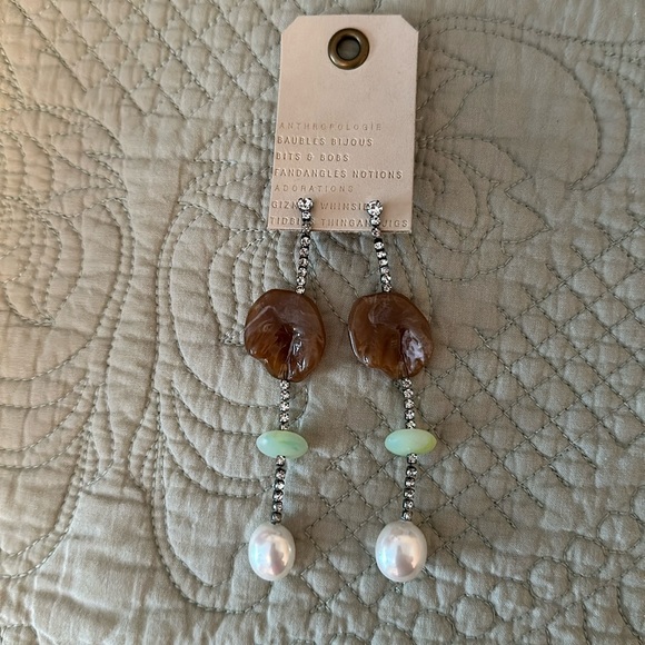 Drop earrings with stone, jade, pearl and crystals. - Picture 1 of 3